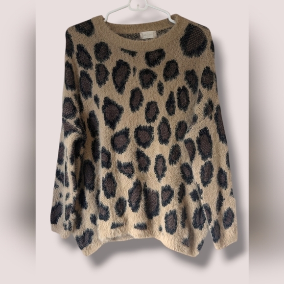 Altar'd State Leopard Fuzzy Crewneck Sweater Winter Holidays - Picture 1 of 7